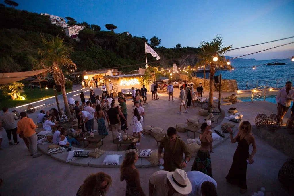 Sports and Entertainment, Maya Beach Resort, Naples