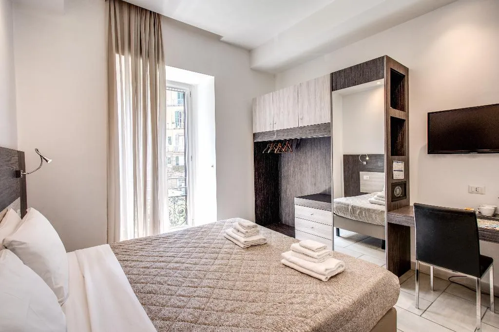 DOUBLE SINGLE USE STANDARD Room, Napoli Suite, Naples