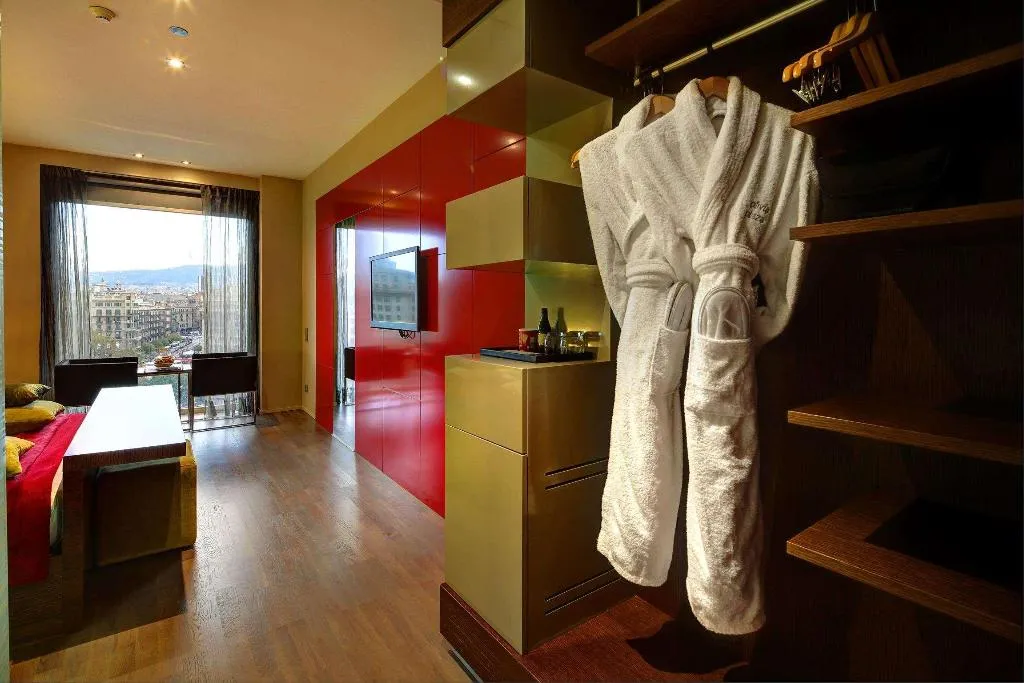 Room, Olivia Plaza Hotel, Barcelona