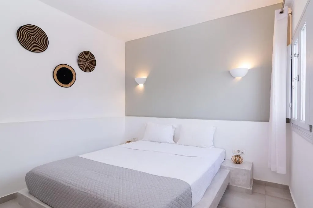 Room, Sunset Faros, Santorini