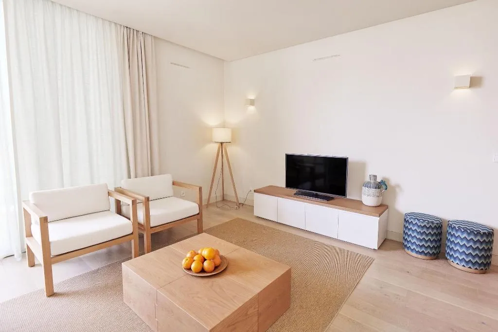 Room, White Shell Beach Villas, Algarve