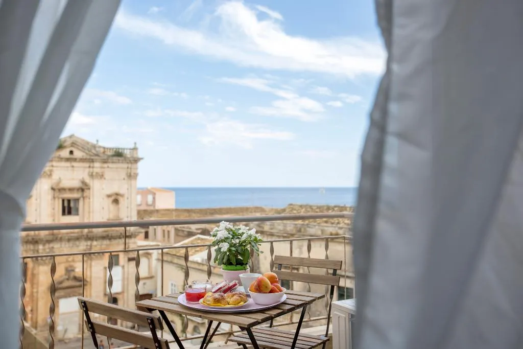 DOUBLE SEA VIEW Room, Maison Ortigia, Catania