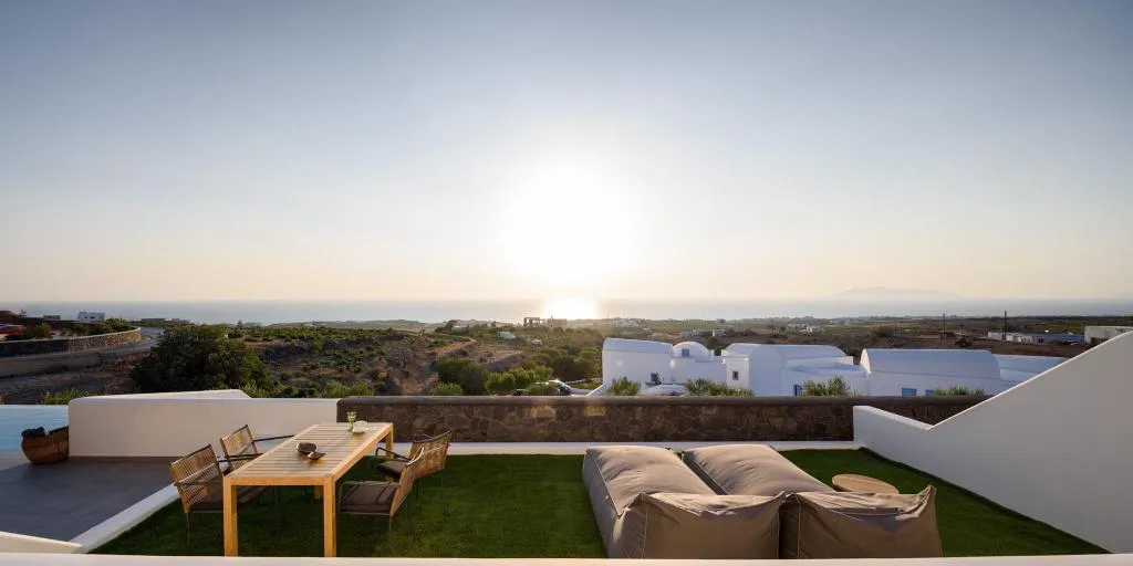 Terrace, Este Luxury Suites, Santorini