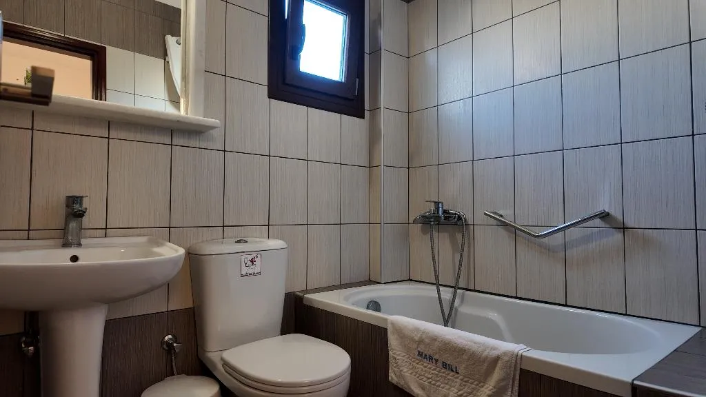 SINGLE STANDARD Room, Mary Bill, Santorini