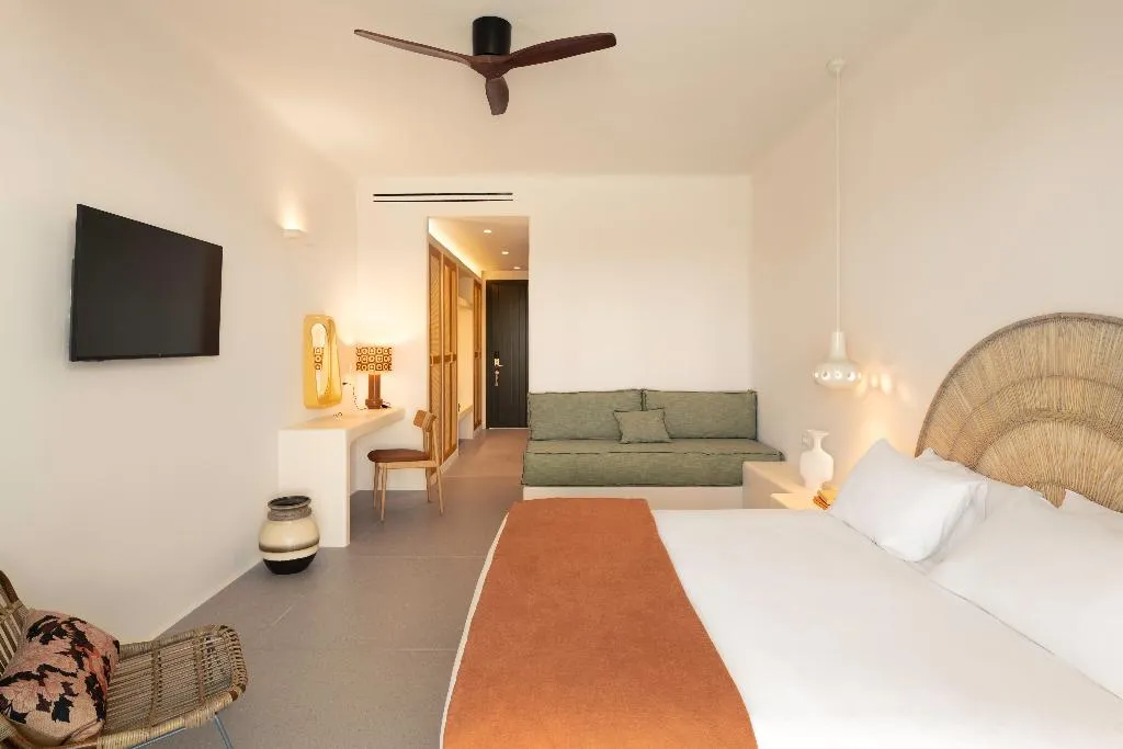 SUITE WITH PRIVATE POOL Room, Koukoumi Vegan Boutique Hotel, Mykonos