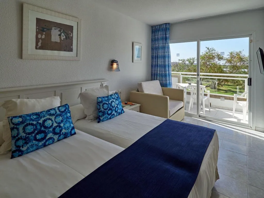DOUBLE TWO BEDS Room, Viva Alcudia Sun Village, Majorca