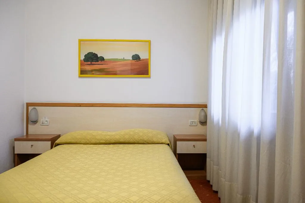 SINGLE STANDARD Room, Hotel Due Ragni, Venice