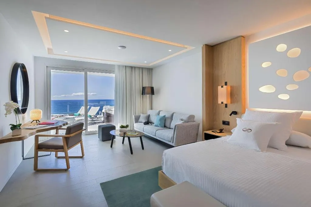 JUNIOR SUITE OCEAN FRONT Room, Royal Hideaway Corales Beach - Adults only, Tenerife