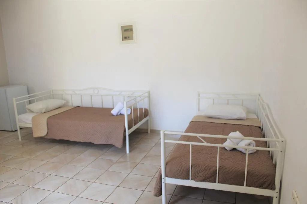 FAMILY ROOM STANDARD Room, Chrissy's Paradise, Crete