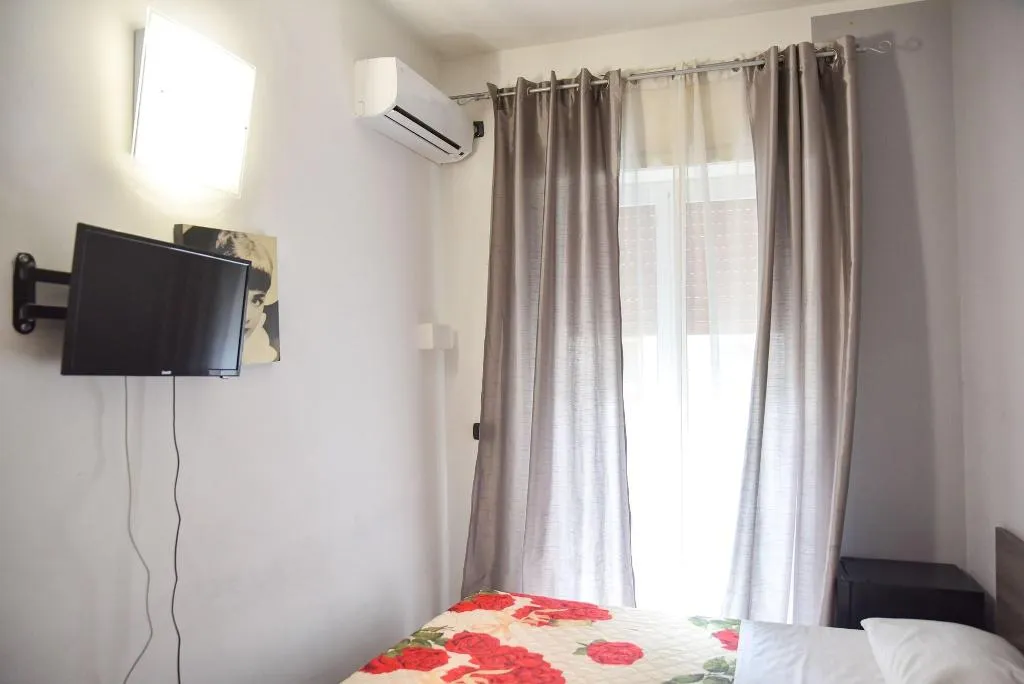 Room, Mirosa Bed And Breakfast, Naples