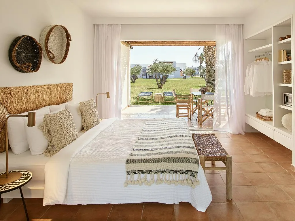 FAMILY ROOM STANDARD Room, Grecotel Casa Marron, Athens