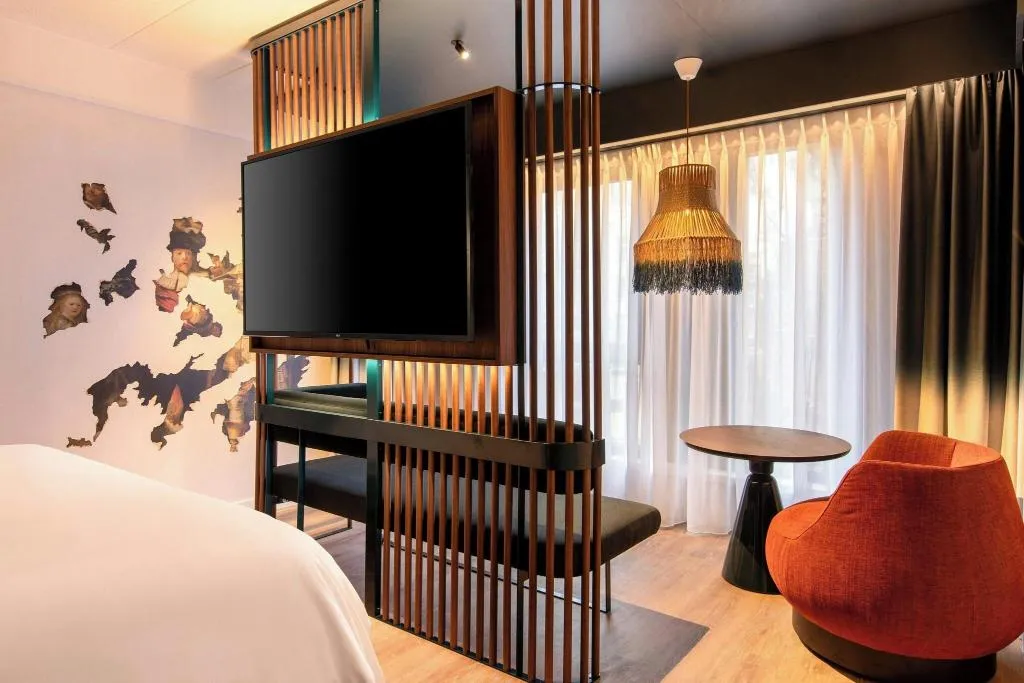DOUBLE KING SIZE BED Room, Renaissance Amsterdam Hotel, Amsterdam