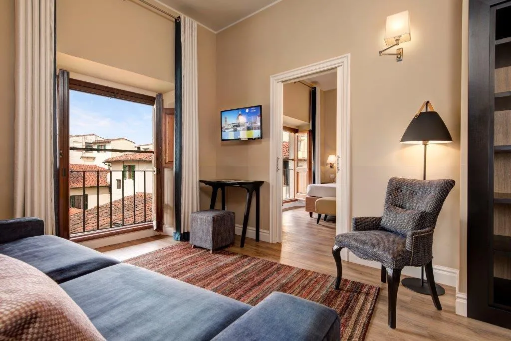 SUITE STANDARD Room, Grand Hotel Cavour, Florence
