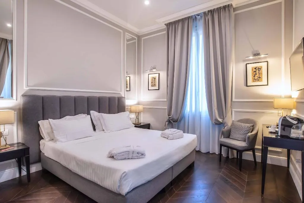 Room, Florence Luxury Suites, Florence