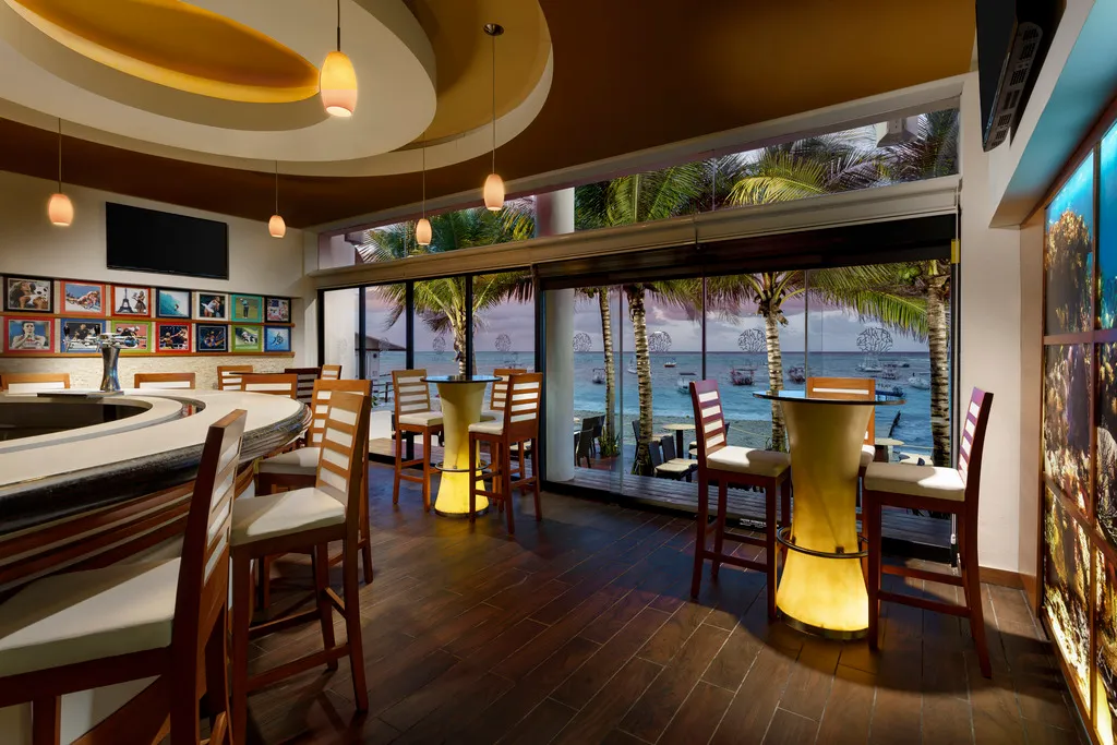 Bar, The Reef CocoBeach, Playa Del Carmen