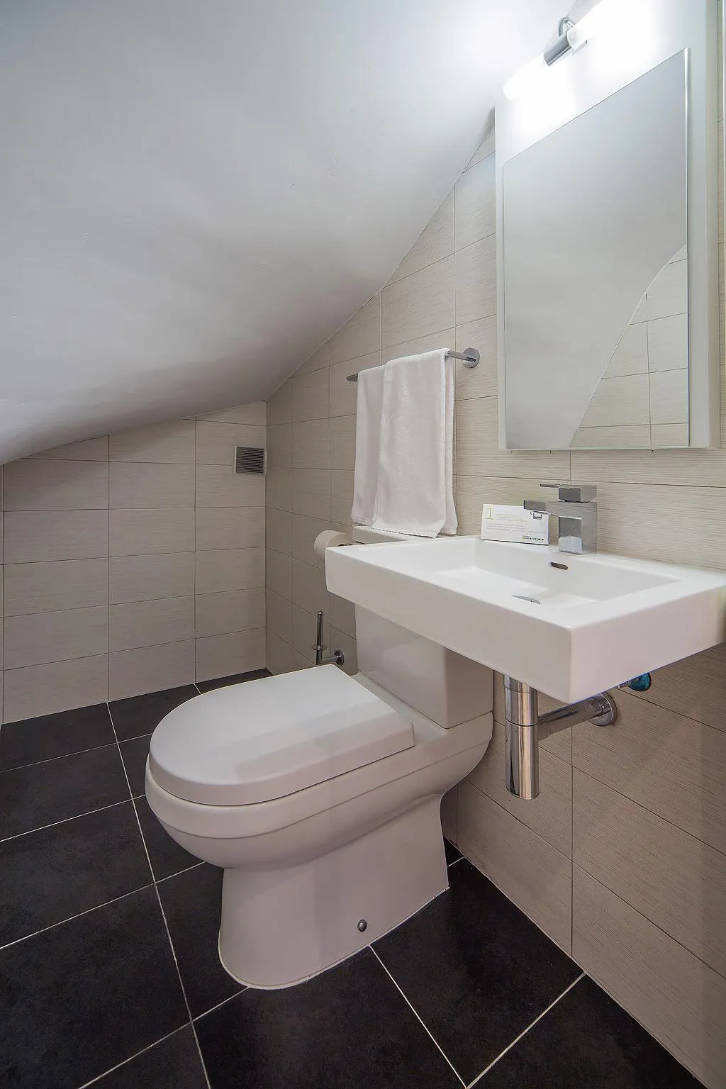 APARTMENT CAPACITY 6 THREE BEDROOM Room, Caprice Skyline Aparthotel, Menorca