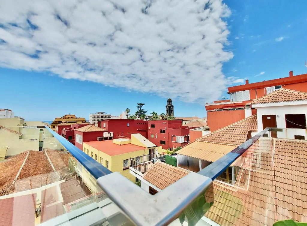Terrace, Atypicap Capsule Hostel, Tenerife