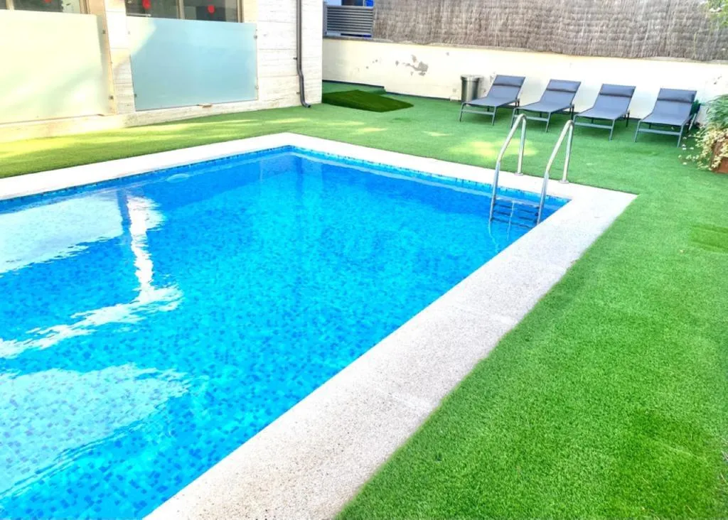 Pool, Sitges, Costa Brava