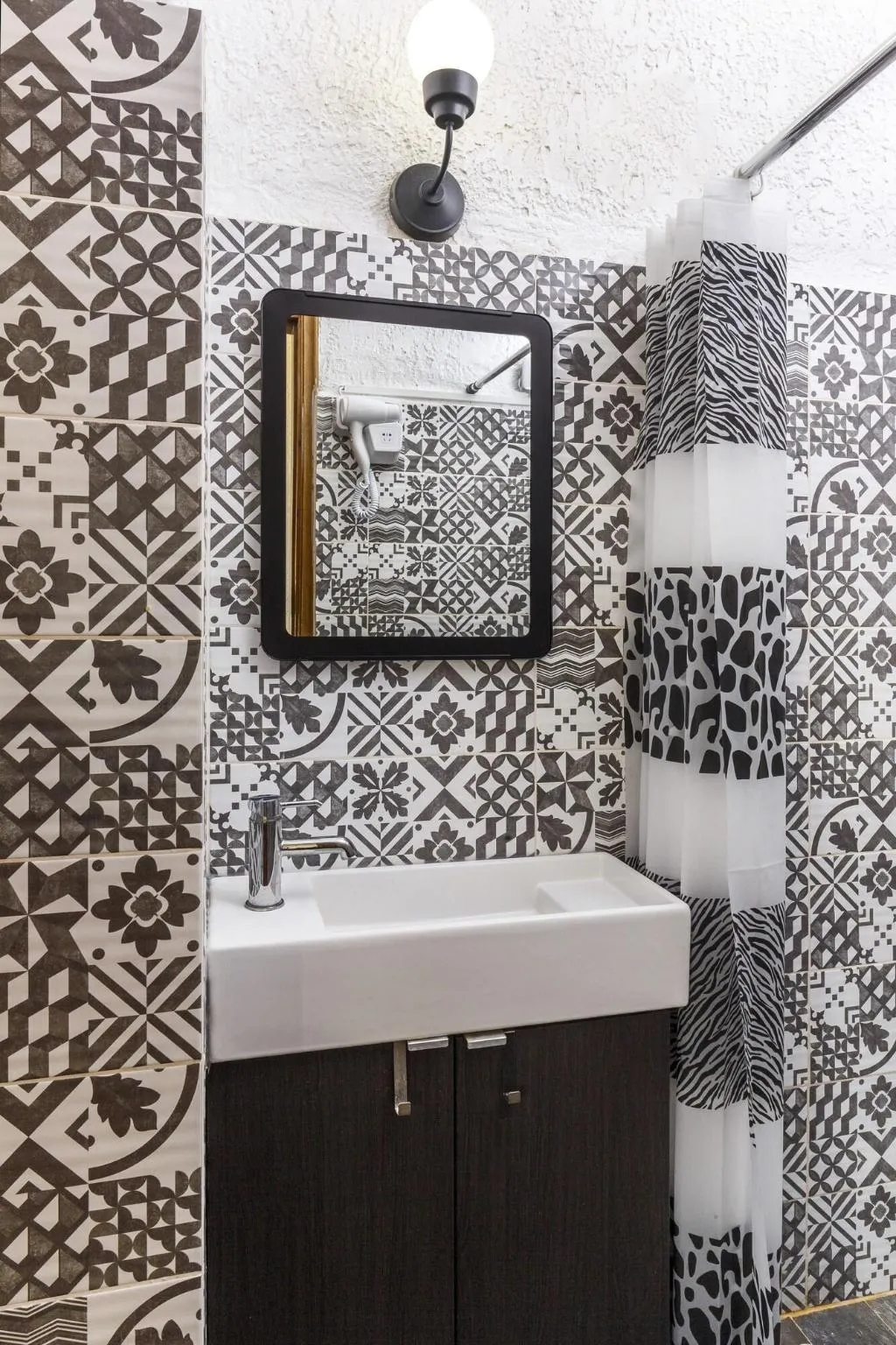 Room, Emmanuel Apartments, Rhodes