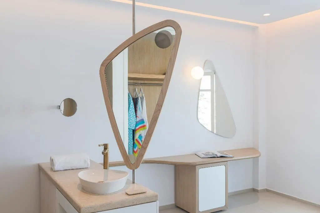 DOUBLE DELUXE POOL VIEW Room, Myconian Kyma, a Member of Design Hotels, Mykonos