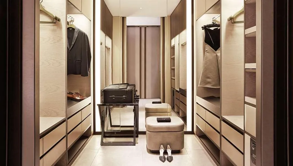 Room, Armani Hotel Milano, Milan