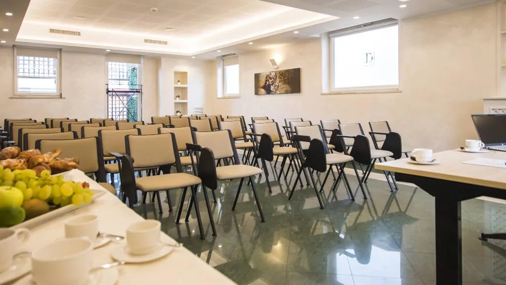 Conferences, Diana Roof Garden, Rome