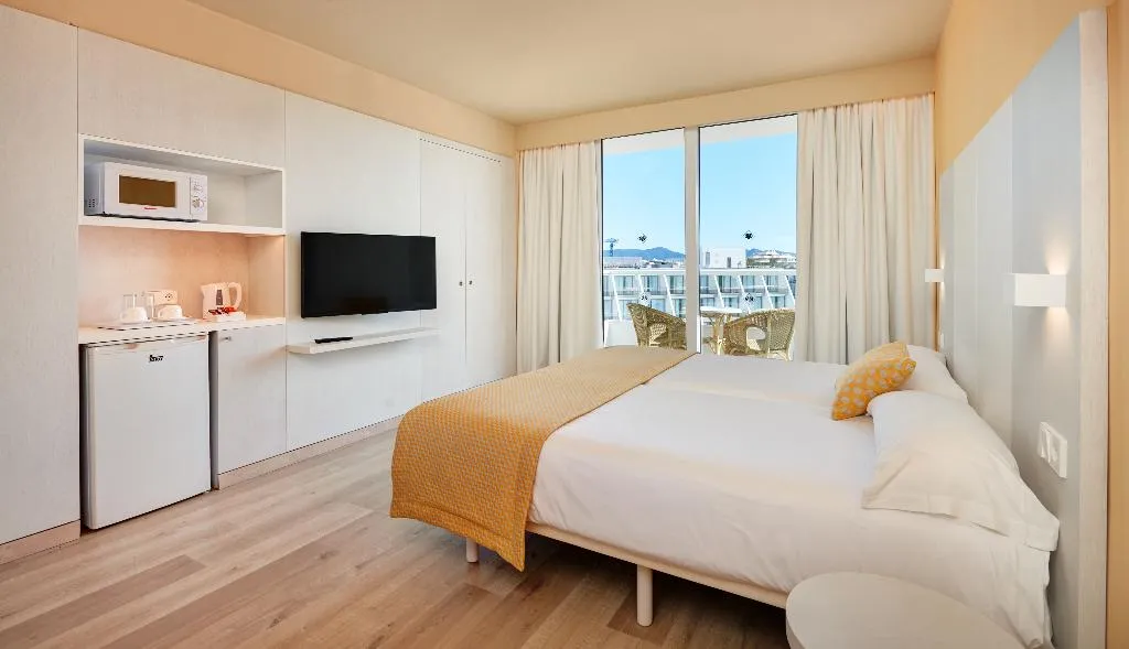 STUDIO STANDARD Room, Protur Vista Badía Aparthotel, Majorca