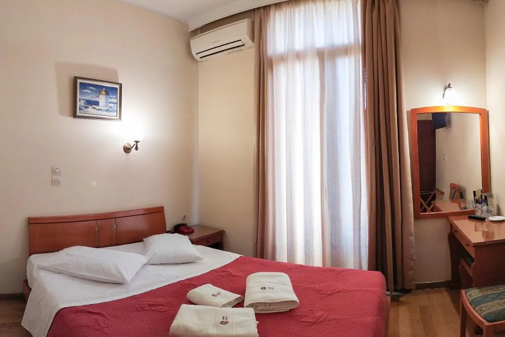 Room, Cecil hotel, Athens