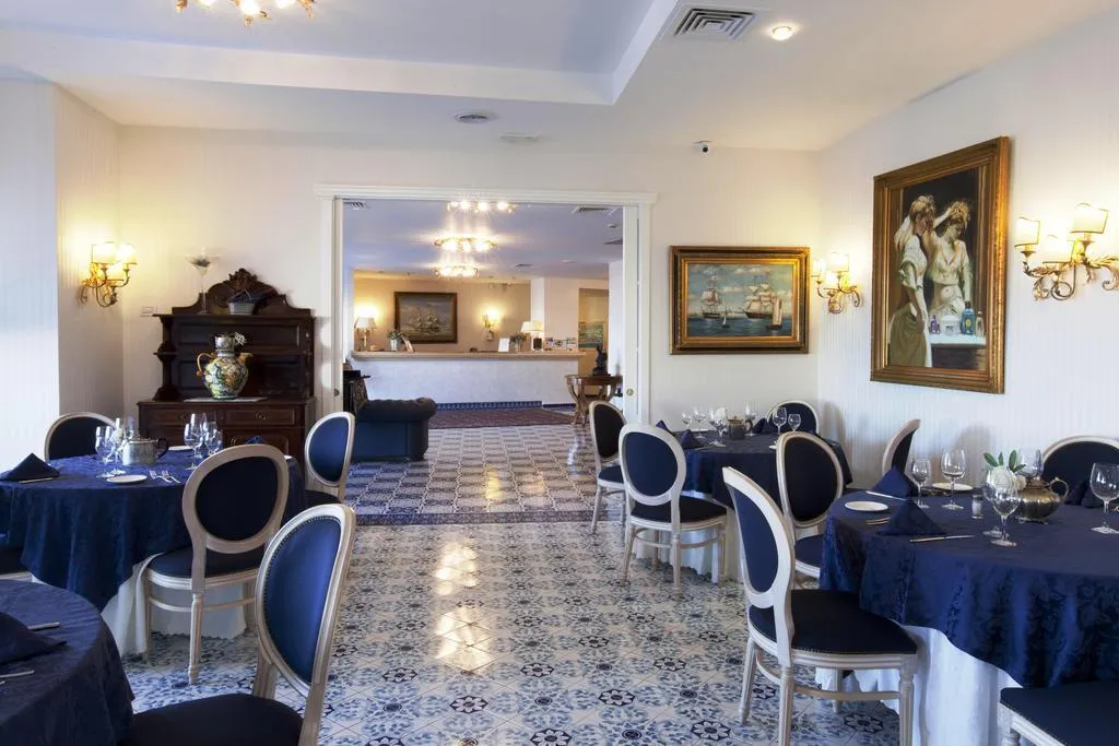 Restaurant, Punta Campanella Resort & Spa, Naples