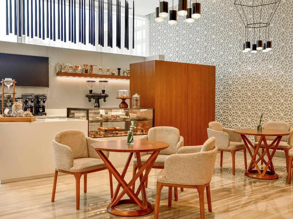 Bar, Grand Mercure Dubai City, Dubai