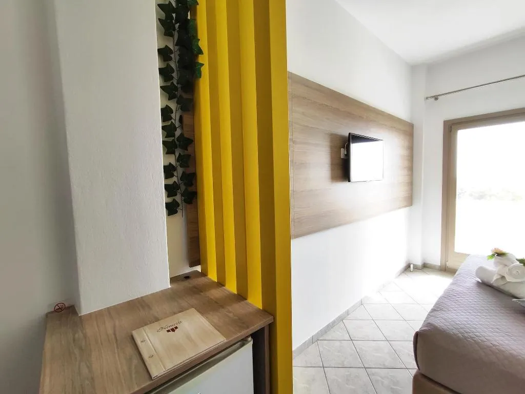 Room, Nemesis, Santorini