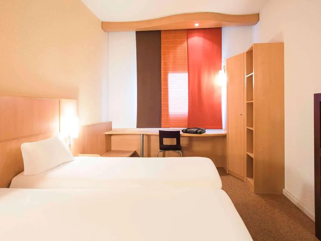 Room, Ibis Como, Milan