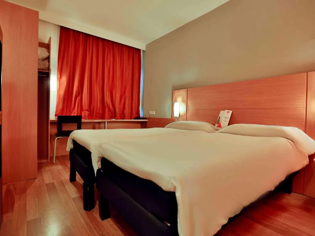 TWIN STANDARD Room, Ibis fes, Fez