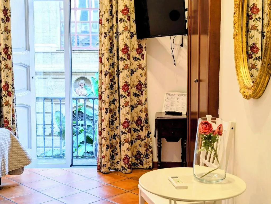 Room, La Locanda Dell Arte, Naples