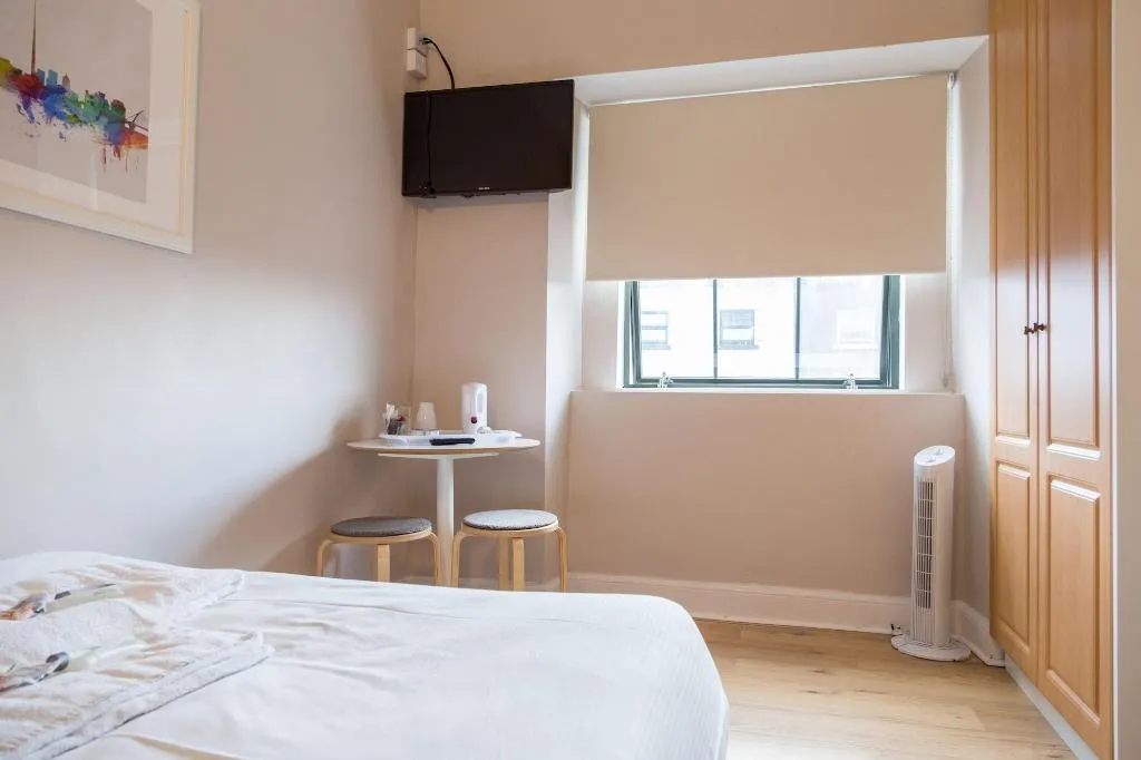 Room, Gardiner House Hostel, Dublin