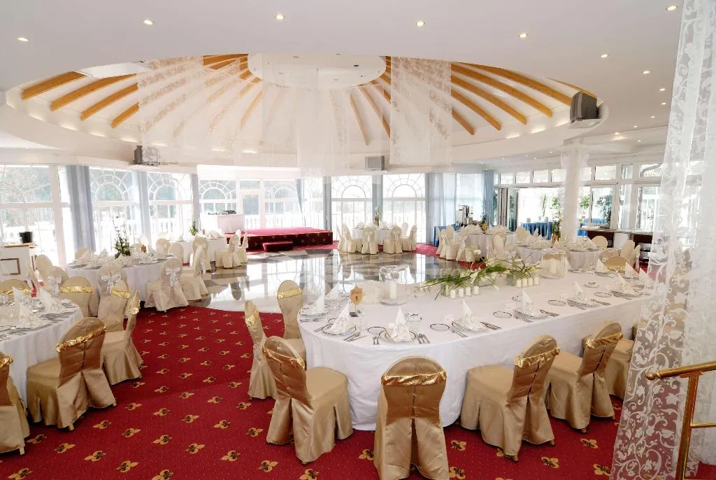 Restaurant, Hotel Esplanade Spa & Golf Resort, Prague