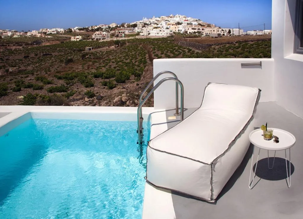 Room, Alunia Incognito Suites, Santorini
