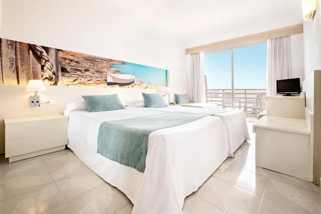Room, Azuline Hotel Bahamas, Majorca