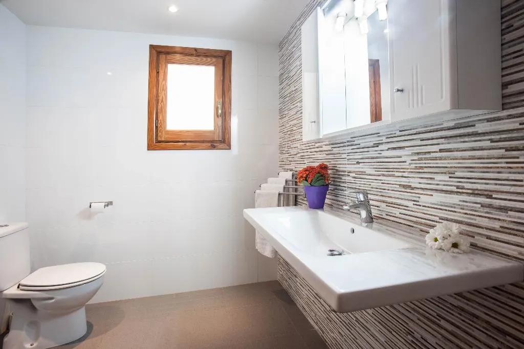 APARTMENT SEA VIEW TWO BEDROOMS Room, Bahia, Ibiza
