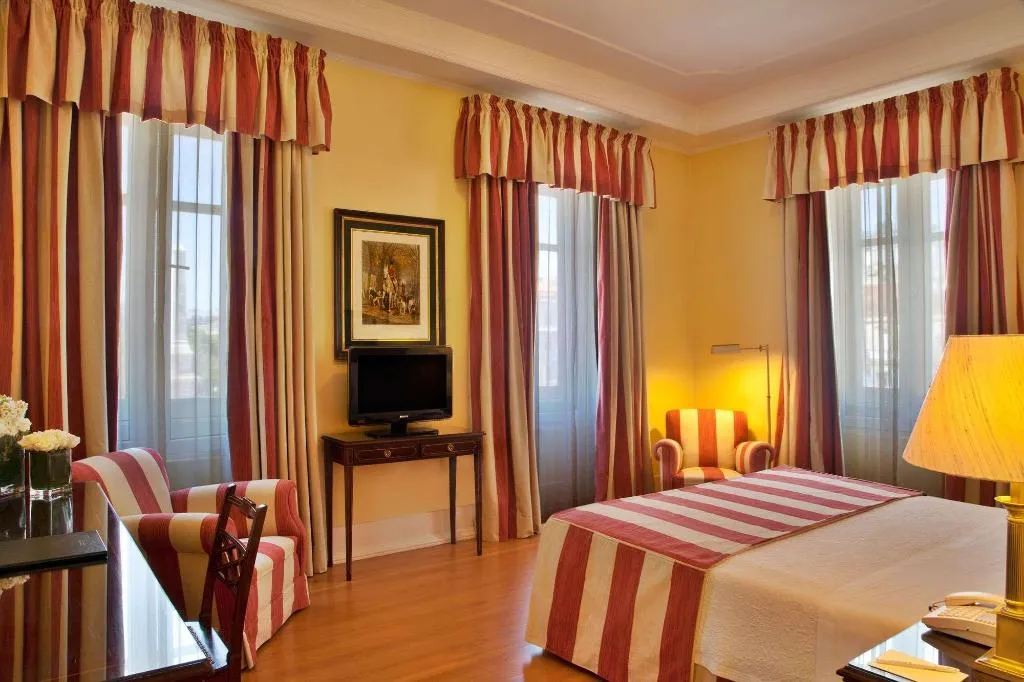 Room, Avenida Palace, Lisbon