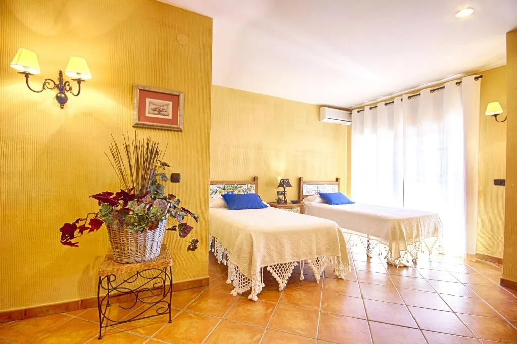 Room, Hotel Rural Sierra Tejeda, Andalucia