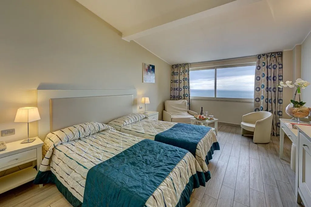 DOUBLE SEA VIEW Room, Ariston and Palazzo Santa Caterina, Taormina