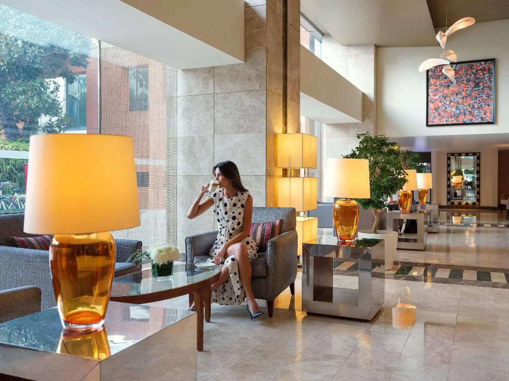 Bar, Swissotel Buyuk Efes Izmir, Izmir