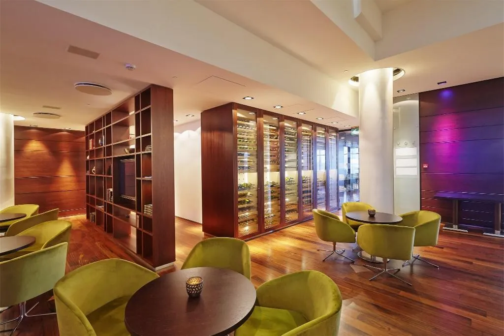 Bar, Hilton Reykjavik Nordica, Reykjavik