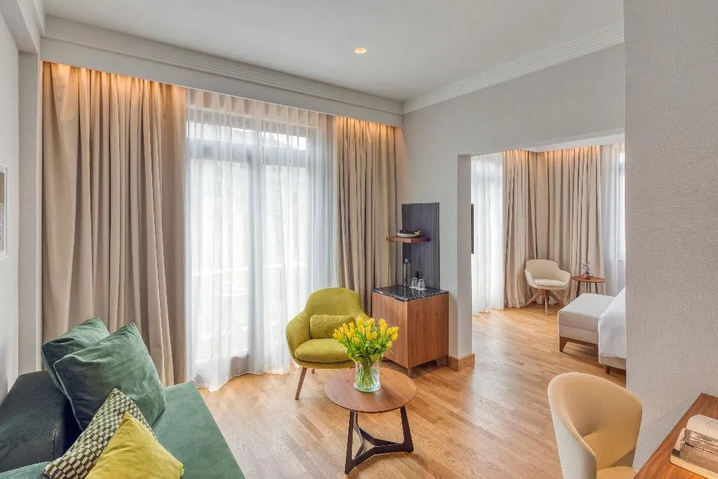 JUNIOR SUITE STANDARD Room, Electra Palace Thessaloniki, Halkidiki