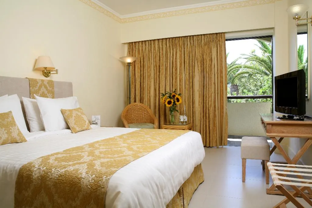 Double or Twin GARDEN VIEW Room, Aquila Rithymna Beach, Crete