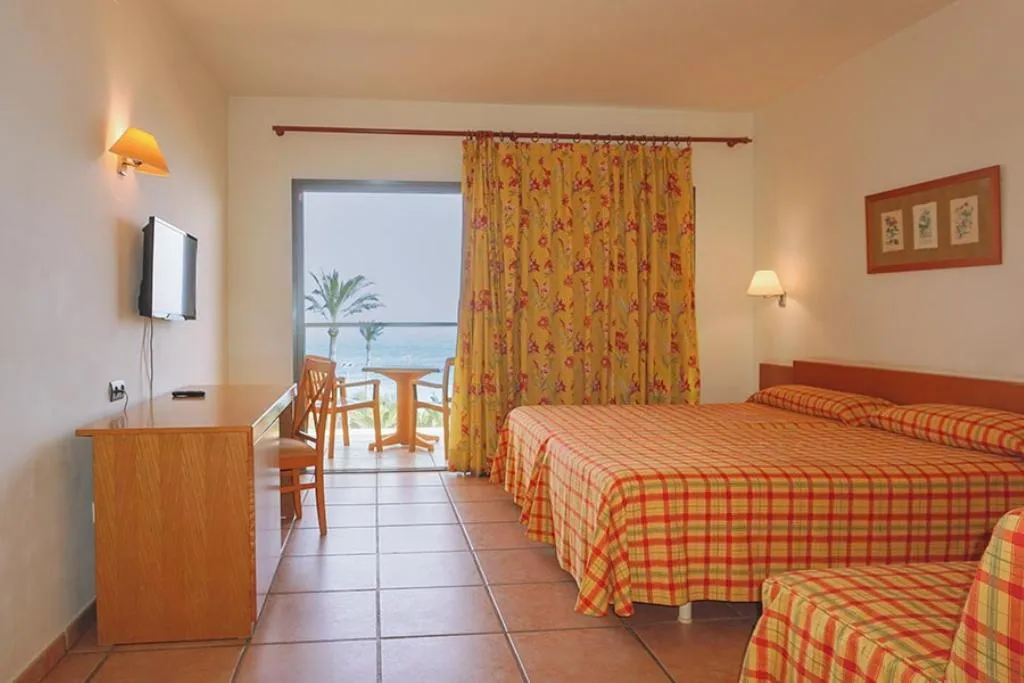 Double or Twin SEA VIEW CAPACITY 3 Room, SBH Club Paraiso Playa, Fuerteventura