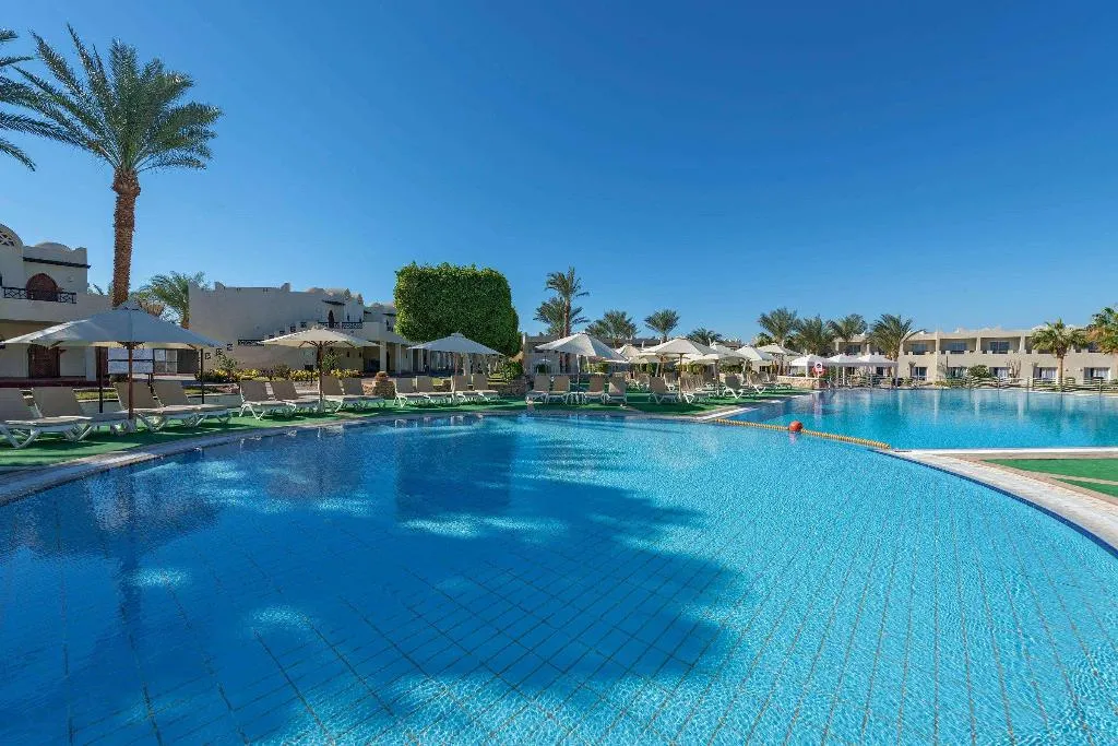Pool, Reef Oasis Beach Resort, Red Sea Riviera