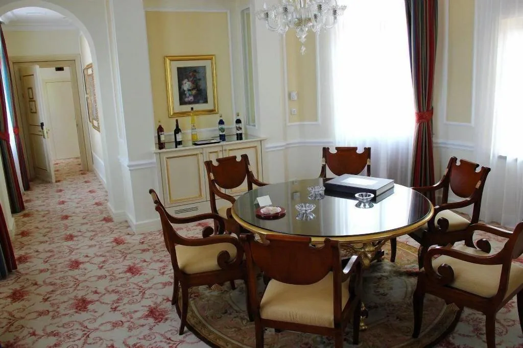 Room, Grande Albergo Delle Rose, Rhodes