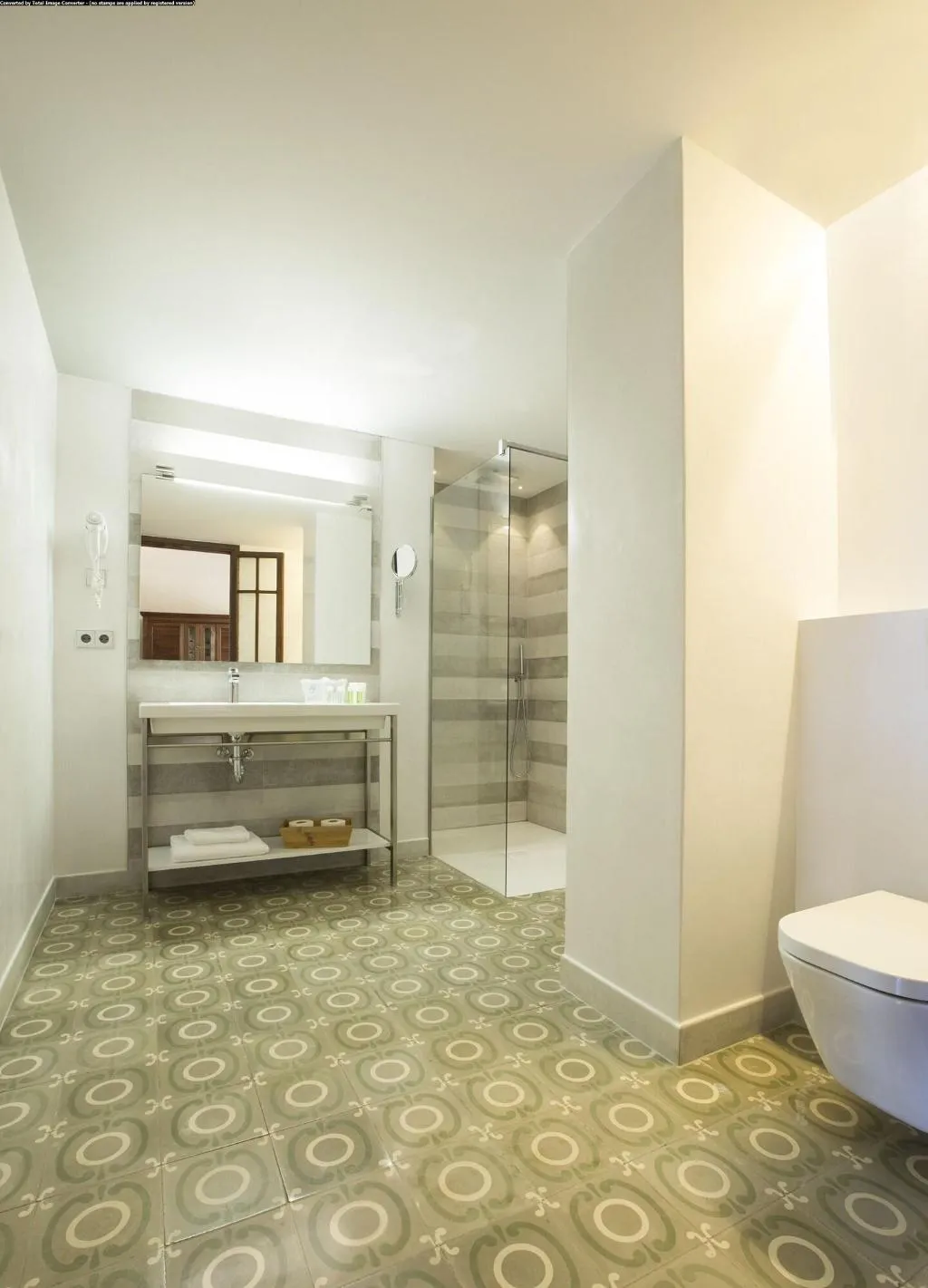 Room, D'Es Puig, Majorca